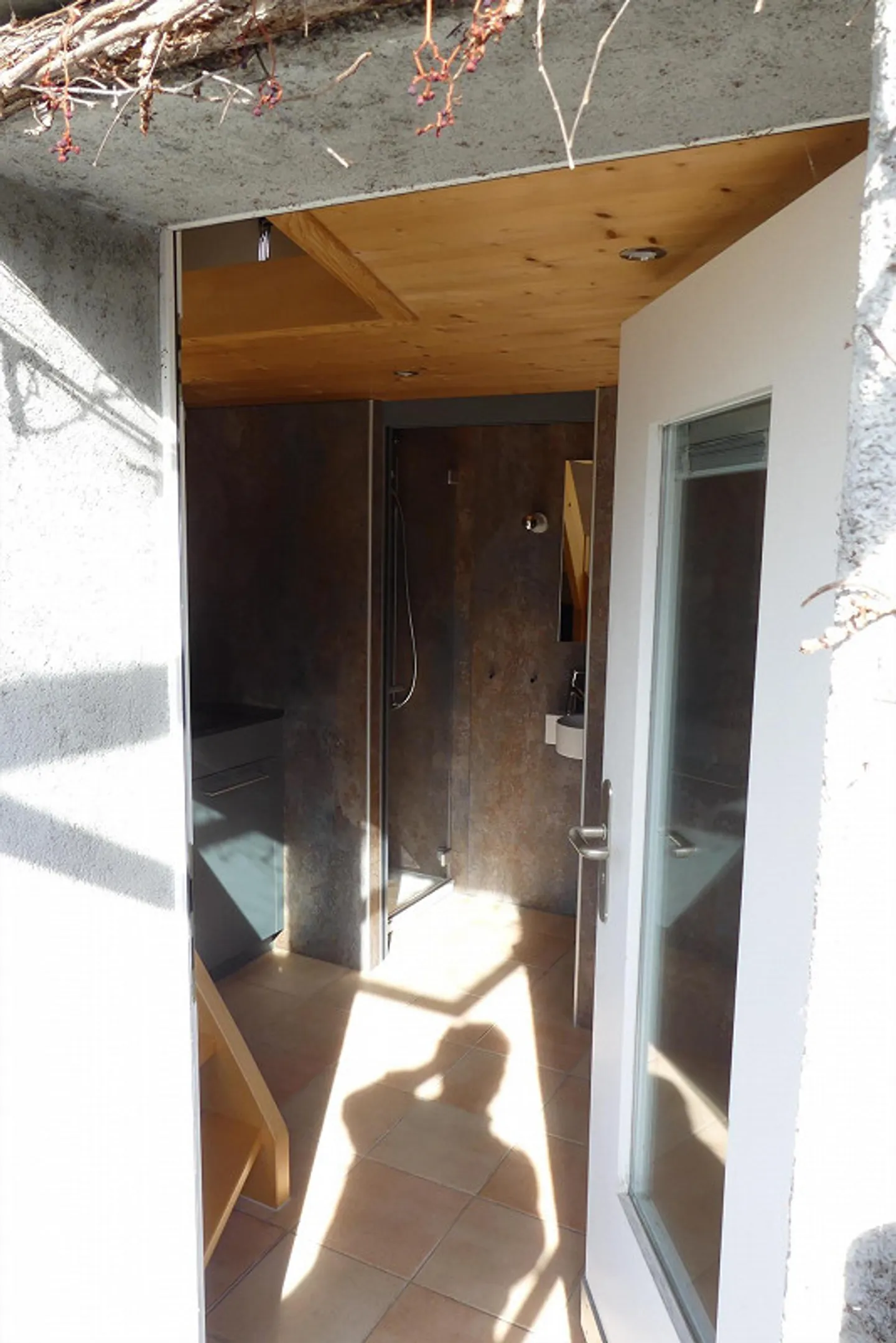 originale-speciale-luminoso: Ufficio per Lavoratori Autonomi, Atelier per Creativi - Foto 4 di 22