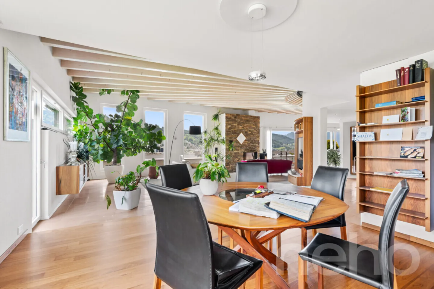 Exklusive Villa mit Wellnessbereich und Panorama-Aussicht - Foto 7 von 12