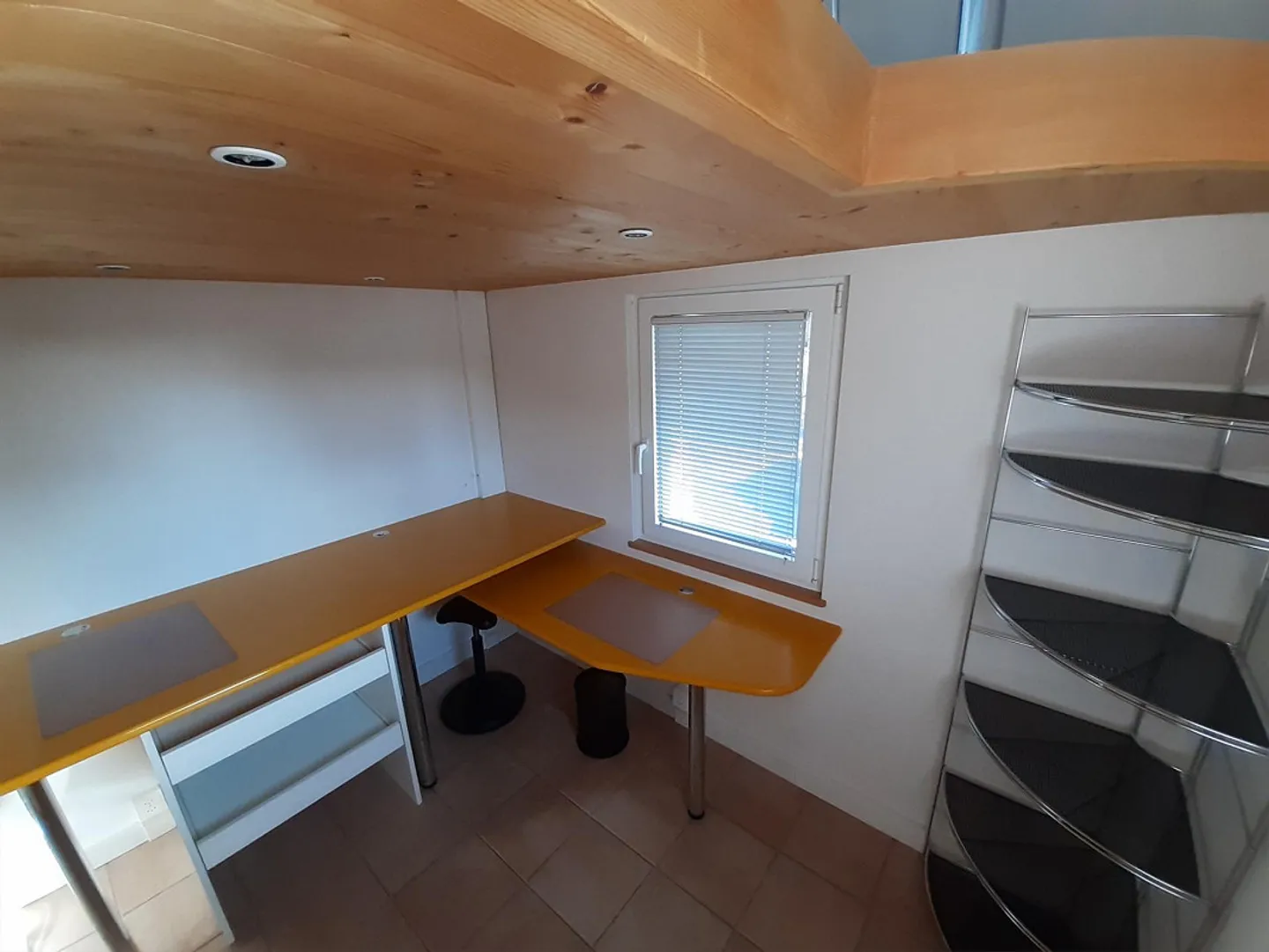 originale-speciale-luminoso: Ufficio per Lavoratori Autonomi, Atelier per Creativi - Foto 13 di 22