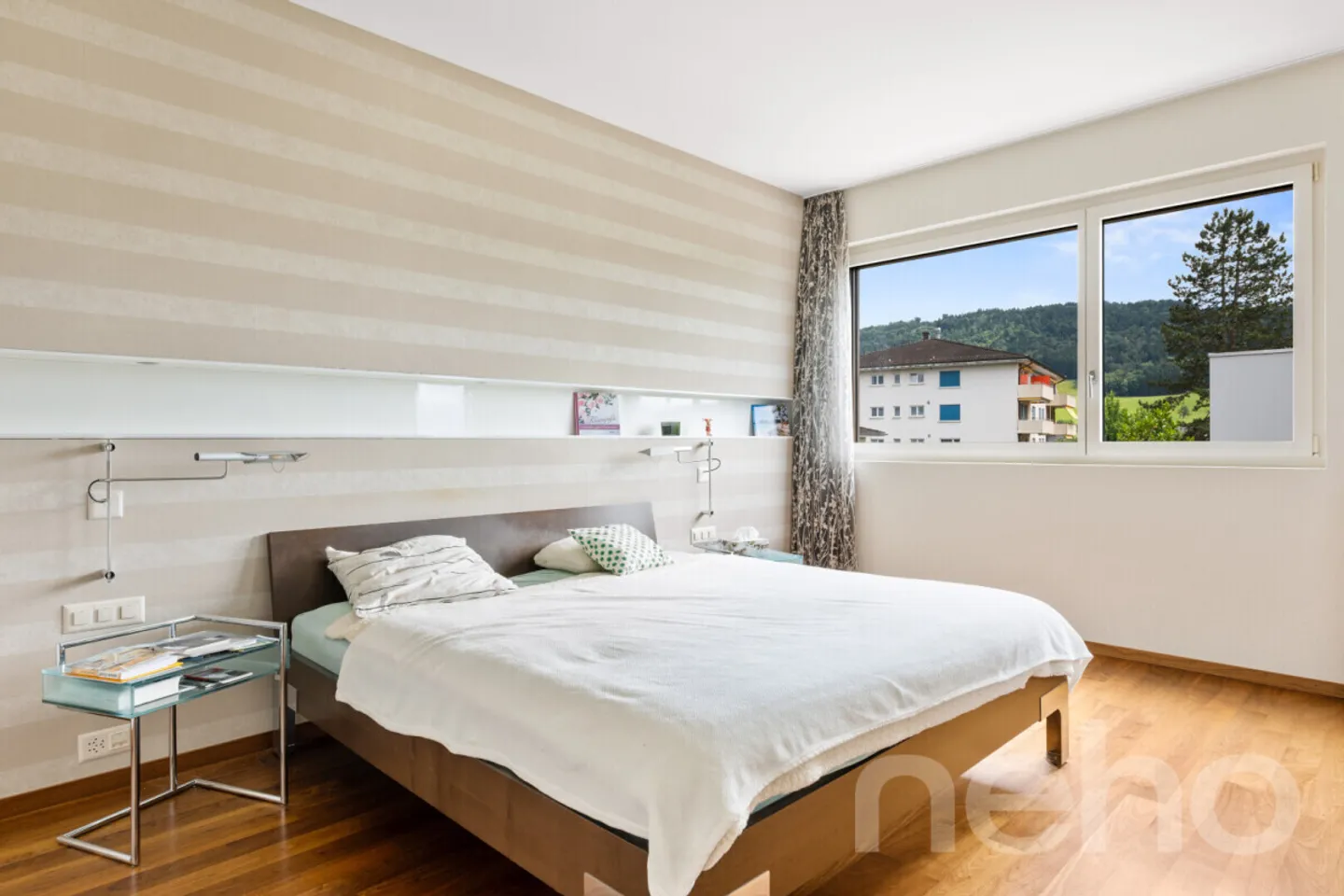 Exklusive Villa mit Wellnessbereich und Panorama-Aussicht - Foto 9 von 12