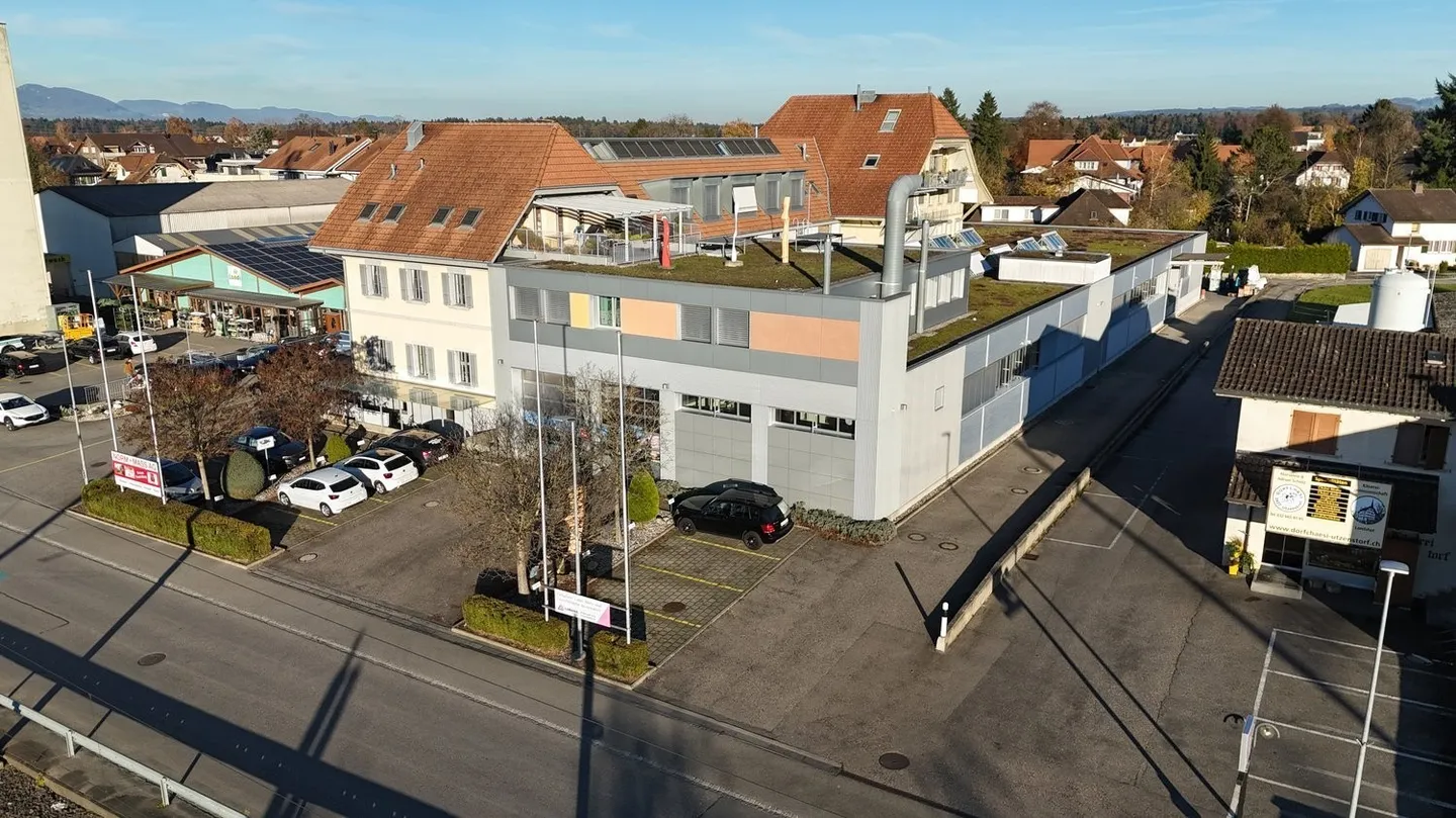 Bureau et salle de pratique dans le centre d'affaires alti Moschti - Photo 2 sur 5