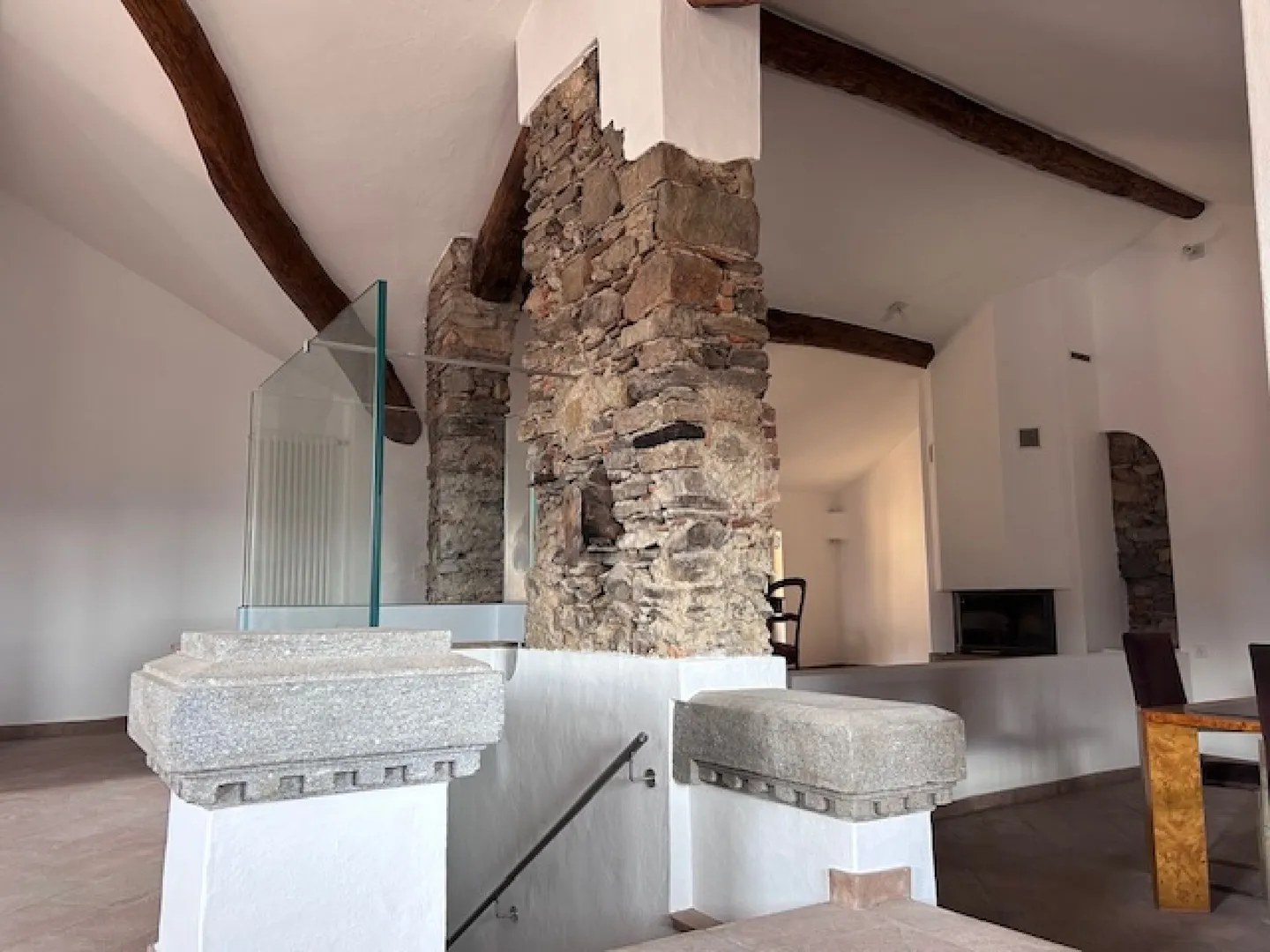MERVEILLEUX ET FASCINANT APPARTEMENT DUPLEX 4.5 PIÈCES - Photo 5 sur 32