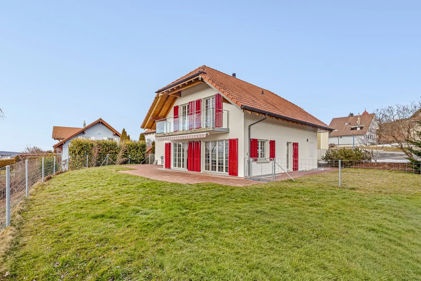 Charmantes Landhaus mit Platz - Foto 1 von 9