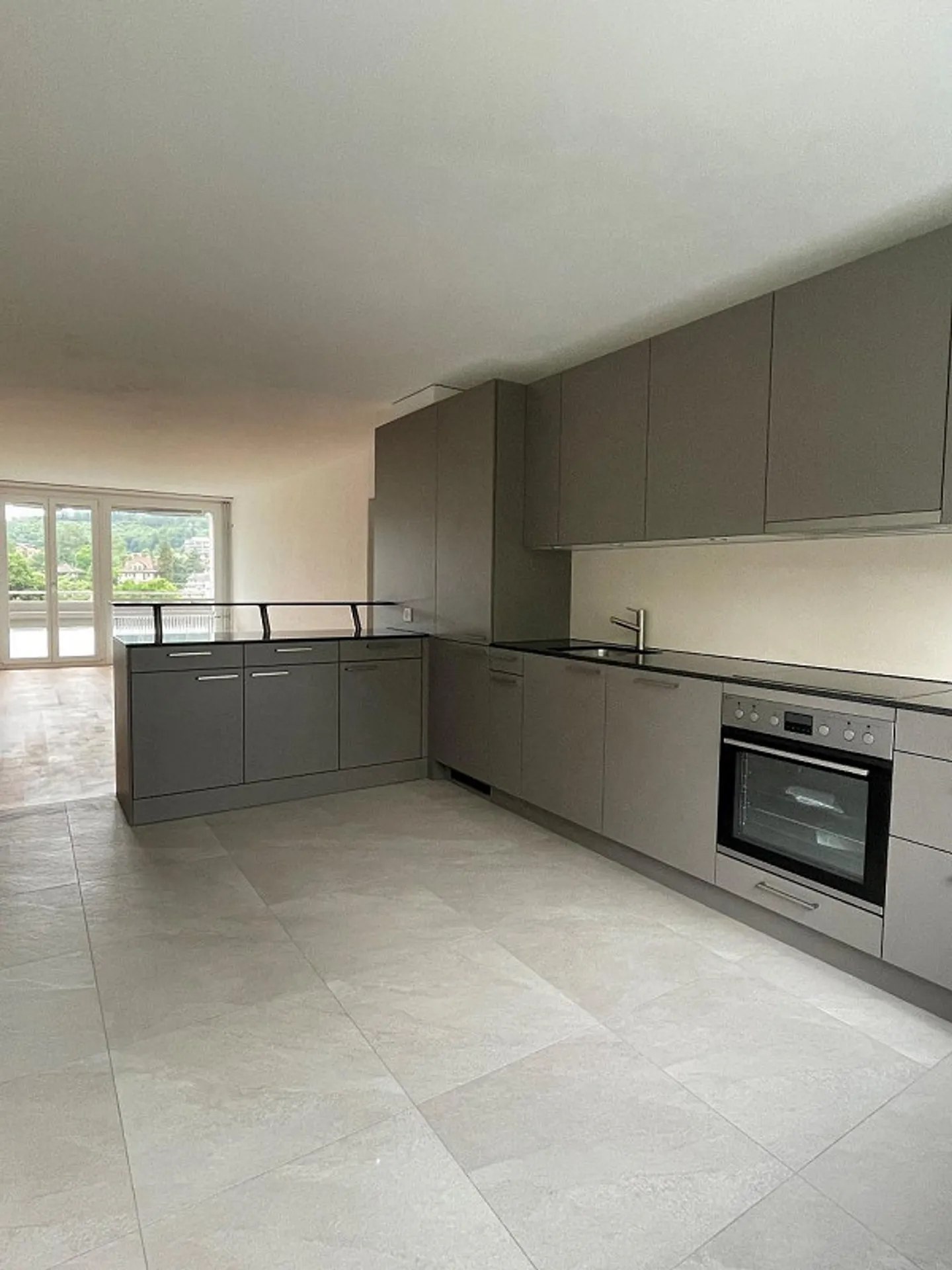 Modernes Apartment in Köniz - Foto 1 von 9