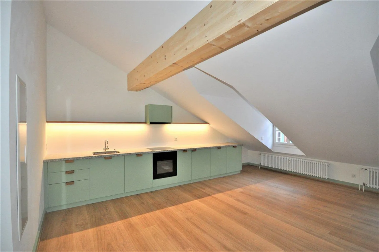 Charmantes Loft im historischen Basel - Foto 2 von 8