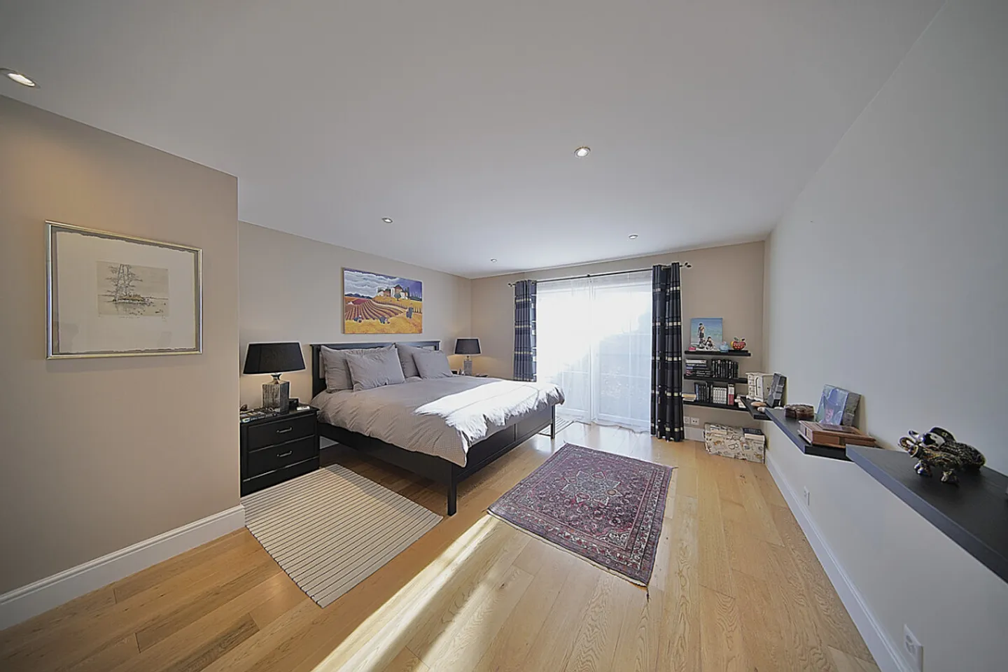 Generous 6-bedroom villa (9 rooms) full of surprises - Photo 11 of 13