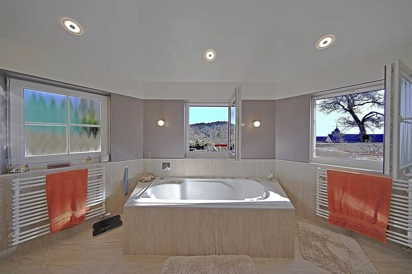 Generous 6-bedroom villa (9 rooms) full of surprises - Photo 12 of 13