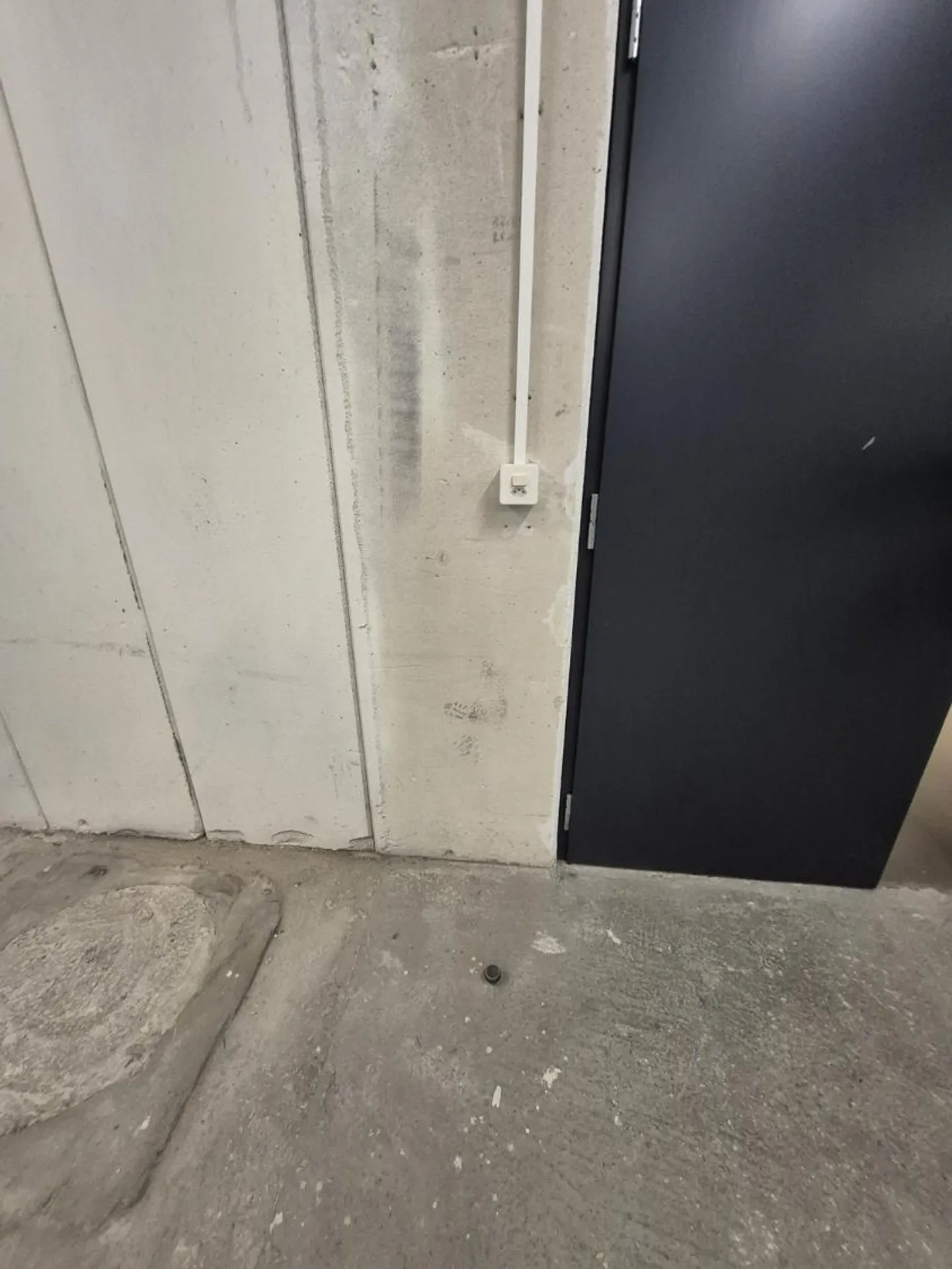 Spazi di stoccaggio versatili con ascensore - Foto 8 di 8