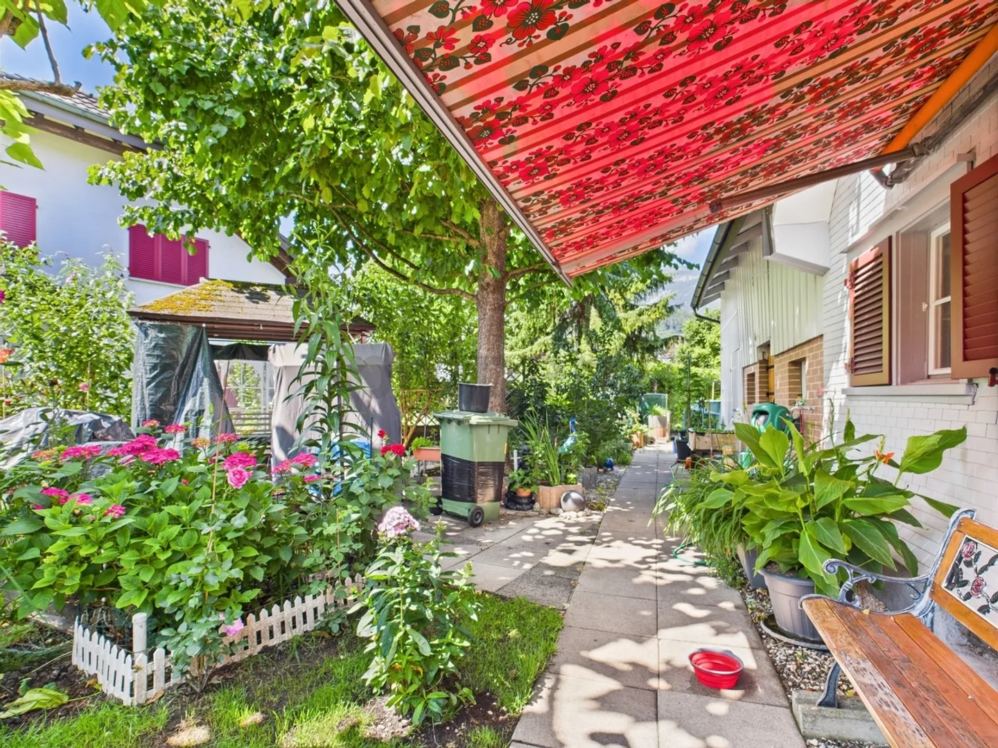 Einzigartiges 5-Zimmer Einfamilienhaus in Werdenberg, Kanton SG - Foto 2 von 12