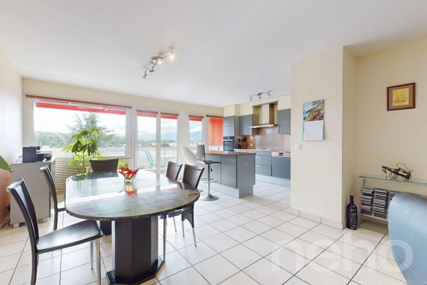 In Gland, 5,5 Zimmer von 142 m², geräumig und hell, in der Nähe des Sees - Foto 2 von 12