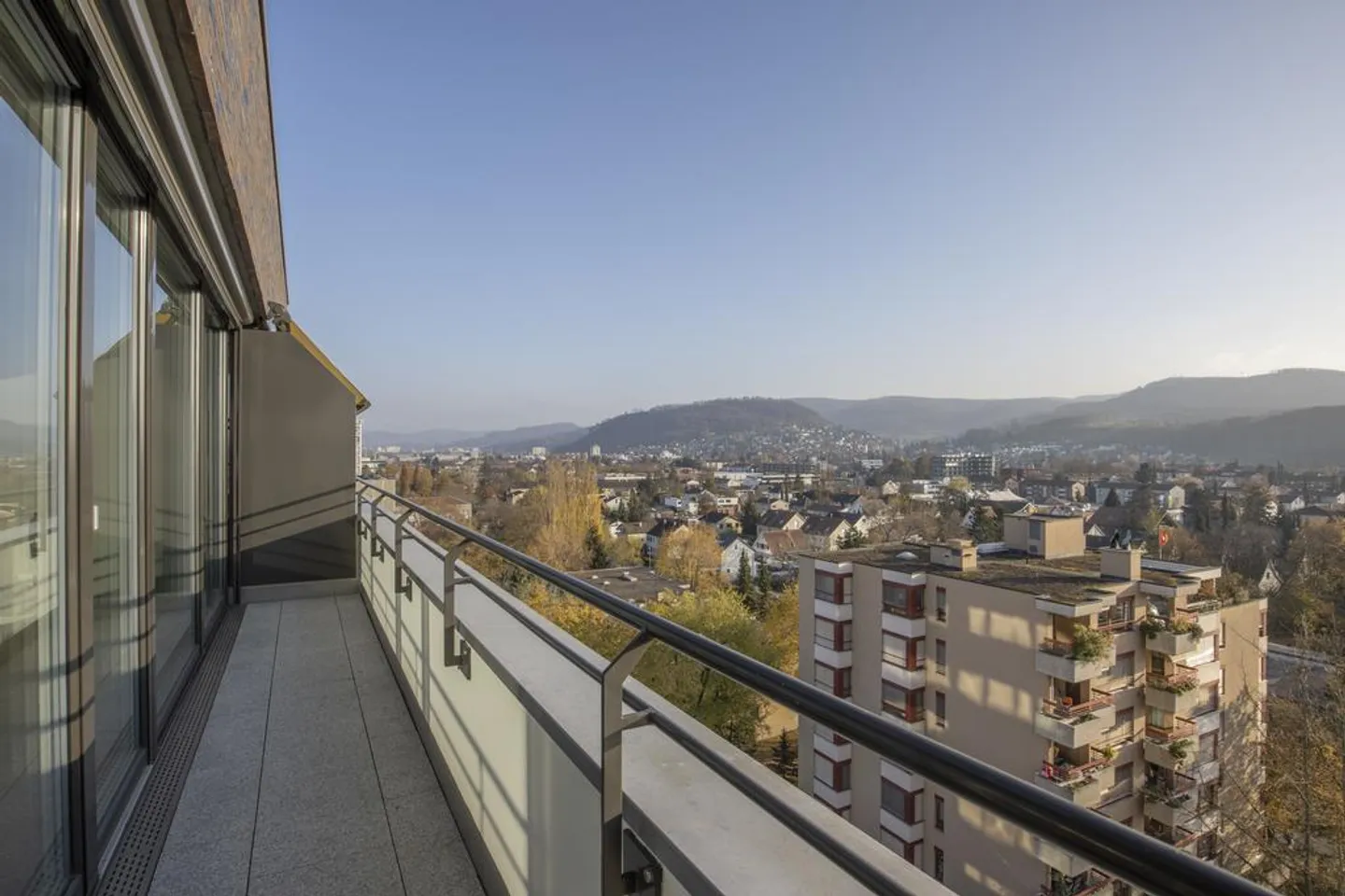 Attractive penthouse with fabulous views - Photo 11 of 11