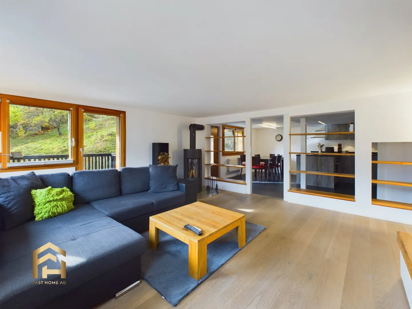 Une maison historique avec 3 appartements à Bitsch - Photo 2 sur 13