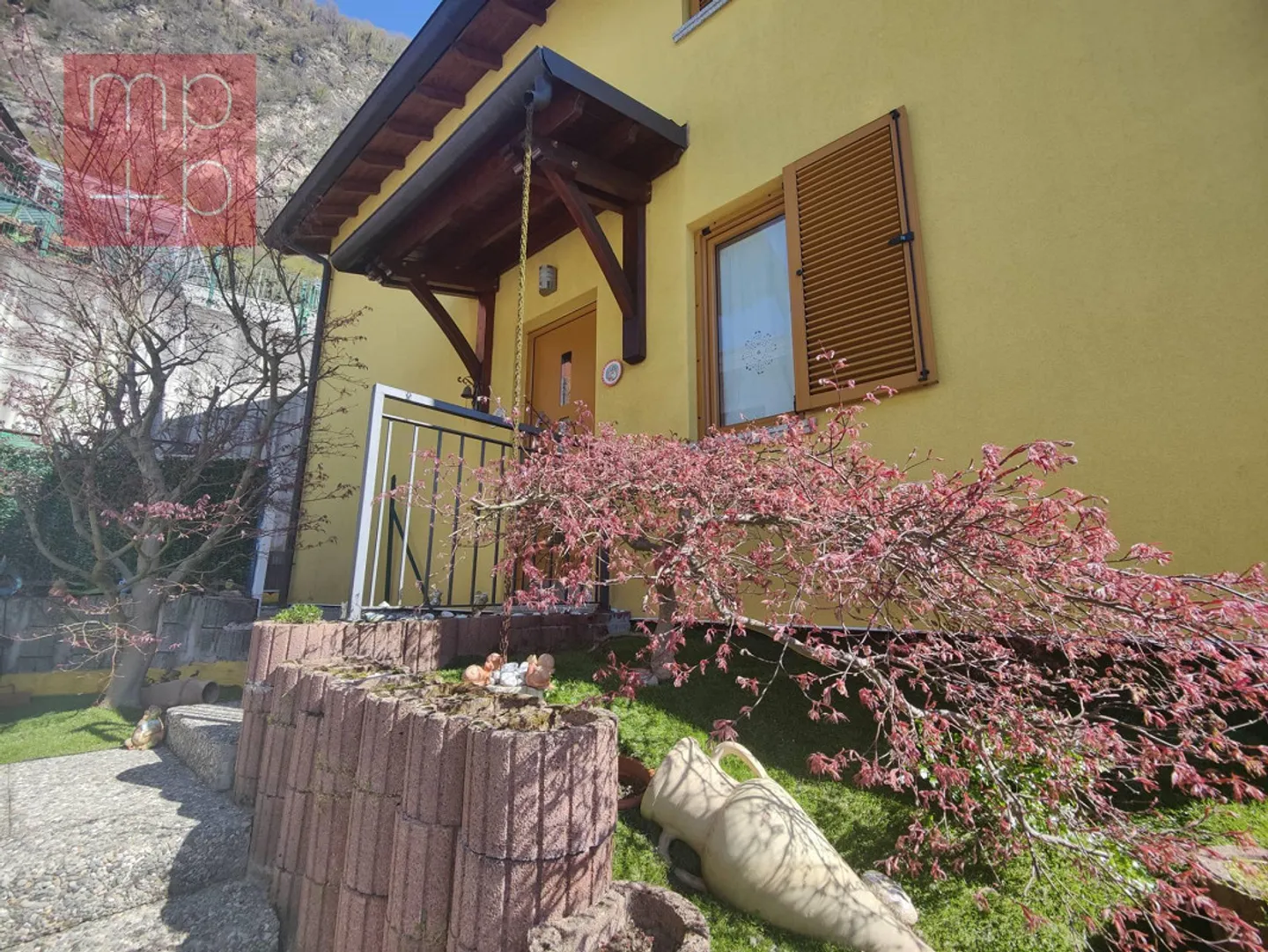 Charmantes Einfamilienhaus in Mendrisio - Foto 4 von 8