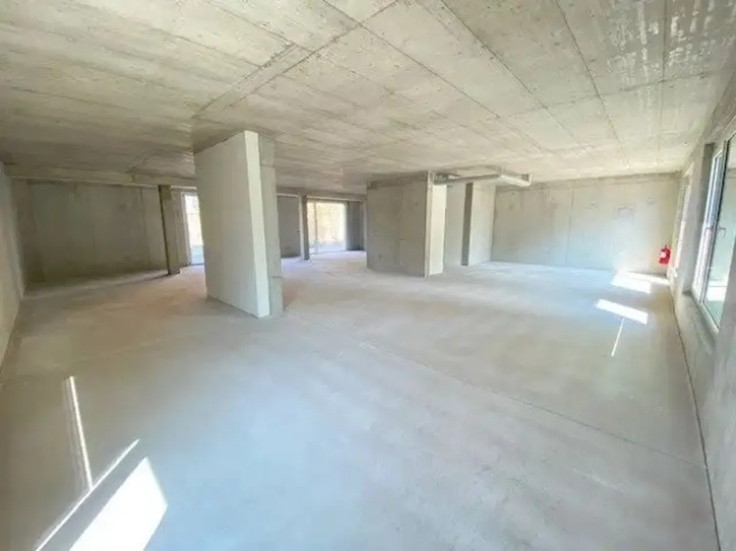 Your new business location: Practice? Workshop? Office? Everything is possible! - Photo 5 of 7