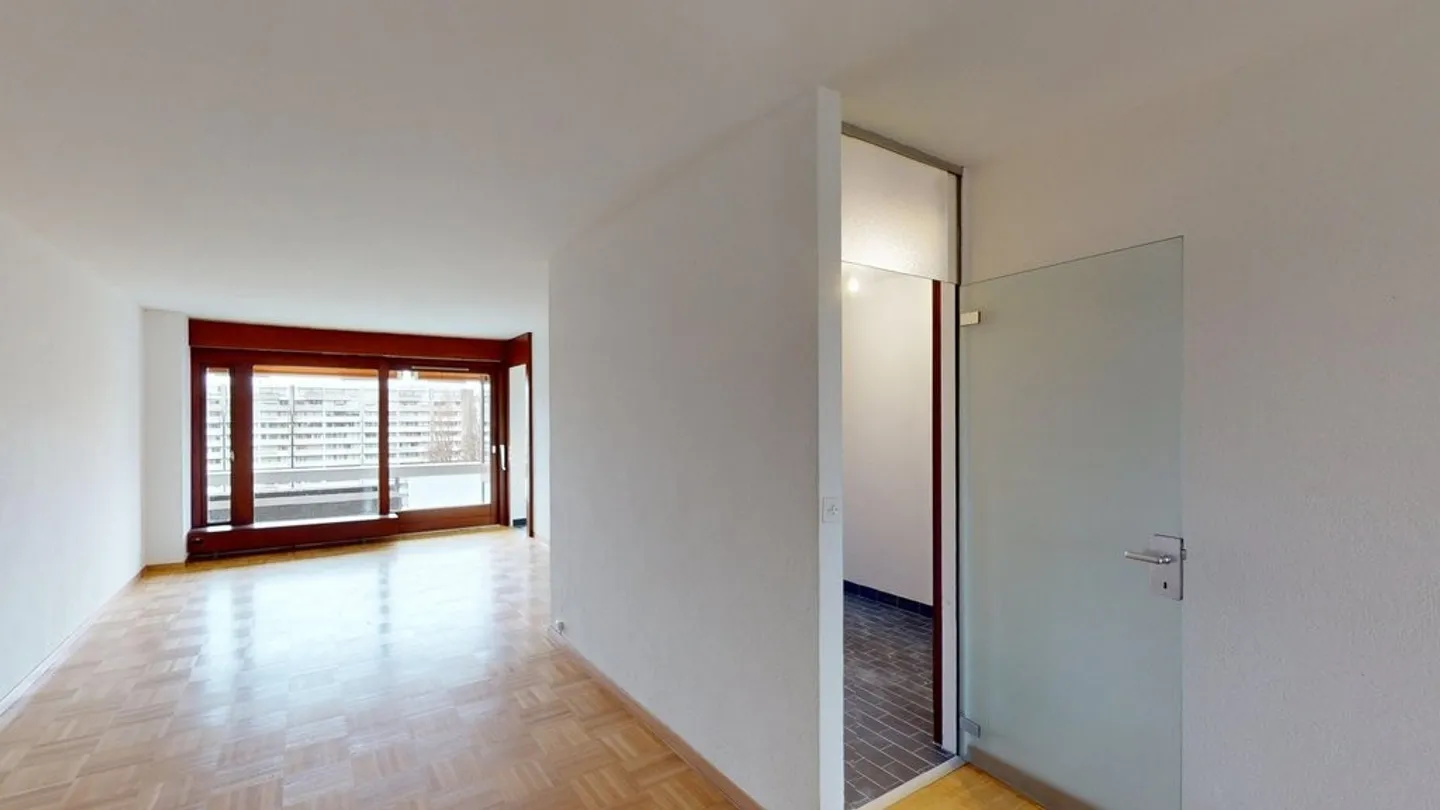 Appartamento di quattro stanze nel quartiere di La Tourelle - Foto 3 di 11