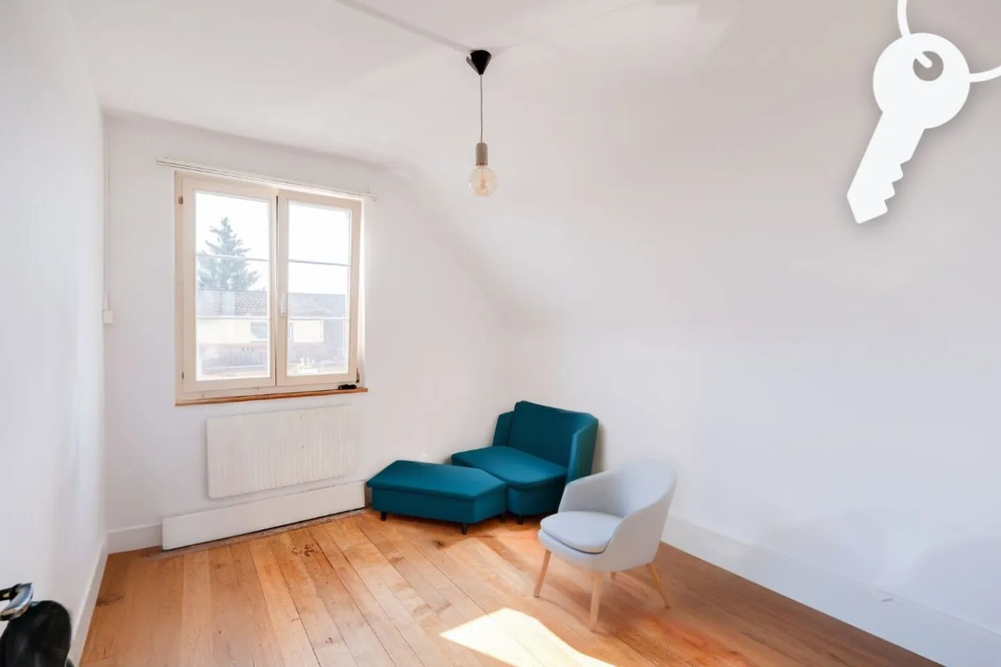 Casa unifamiliare su tre piani - Foto 3 di 17