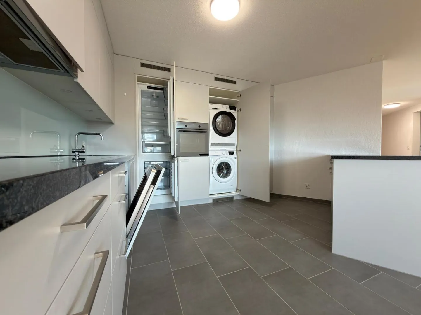 Moderne 4.5 pièces / Superbe 4,5 pièces moderne - Photo 3 sur 12