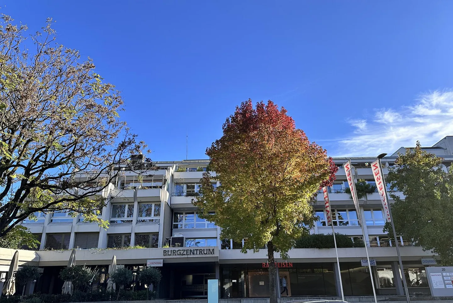 Geräumige Gewerbefläche in Thun - Foto 1 von 10