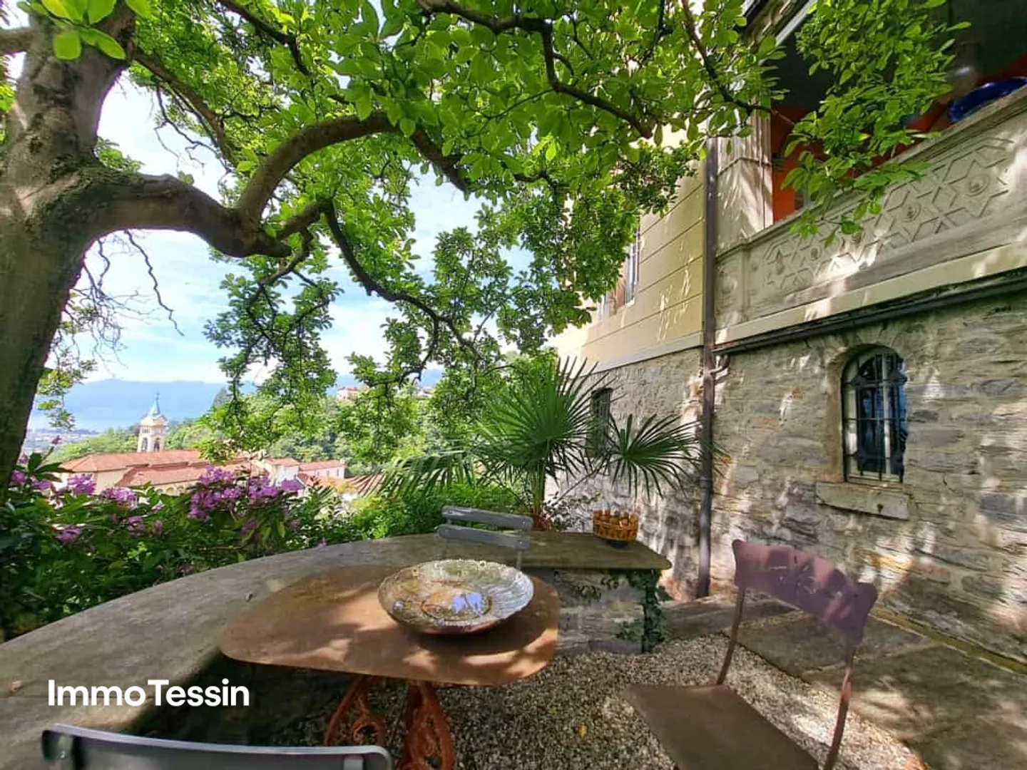 UNIQUE: The Castle of Orselina, unique property in a prime location with breathtaking lake views over Lake Maggiore - Photo 1 of 13