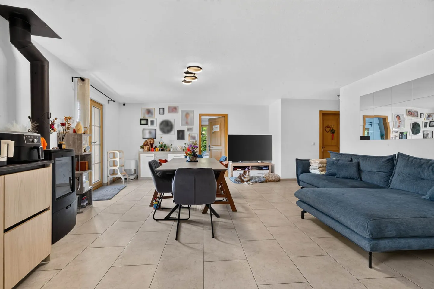 Zeitgenössische Wohnung mit Garten - Foto 7 von 13