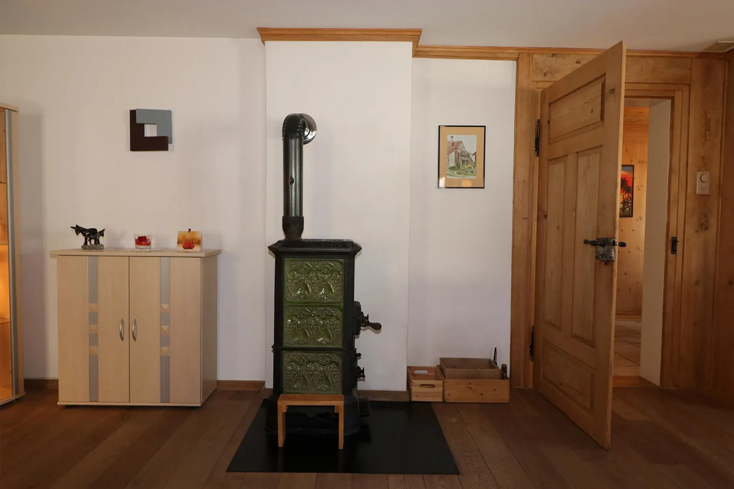 Plenty of Space in the Old Town - Photo 3 of 24