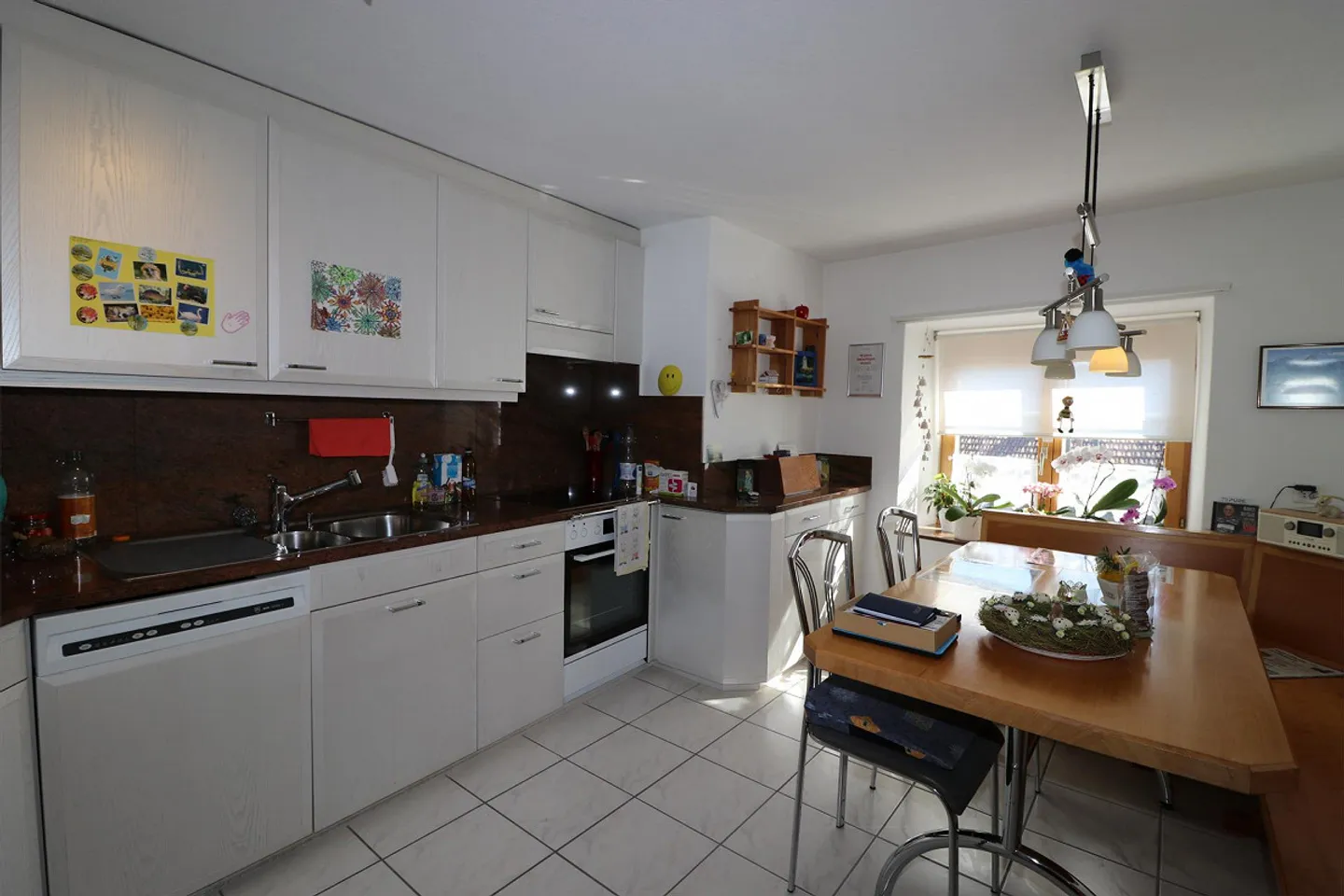 Plenty of Space in the Old Town - Photo 8 of 24