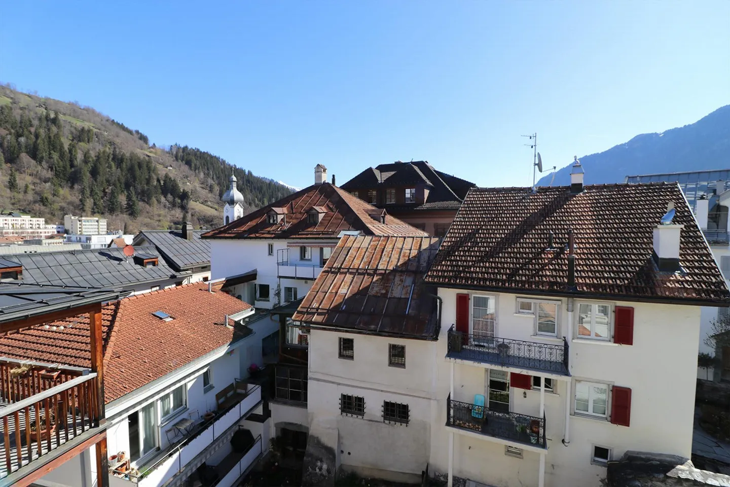 Plenty of Space in the Old Town - Photo 10 of 24