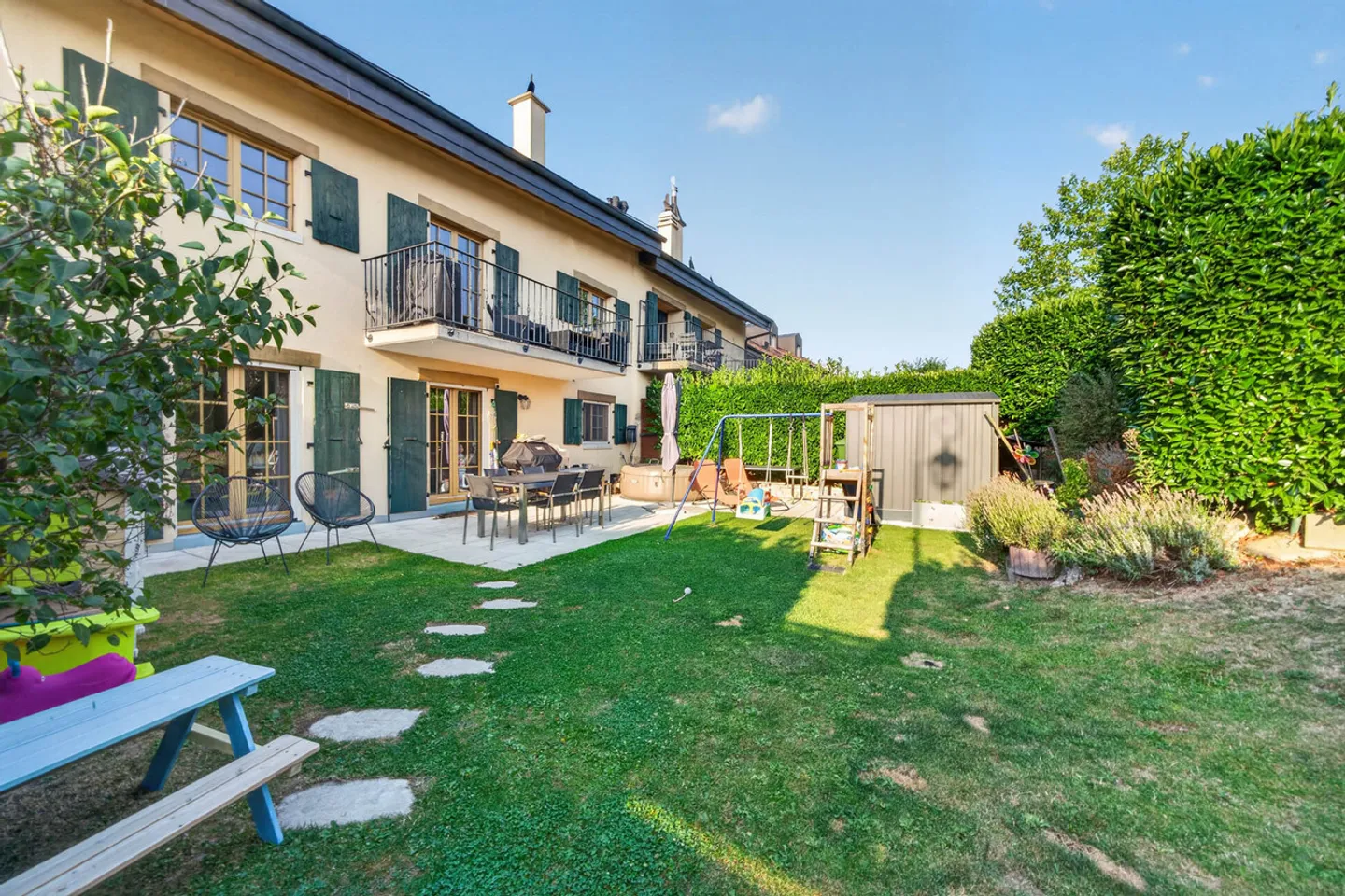 Zeitgenössische Wohnung mit Garten - Foto 12 von 13