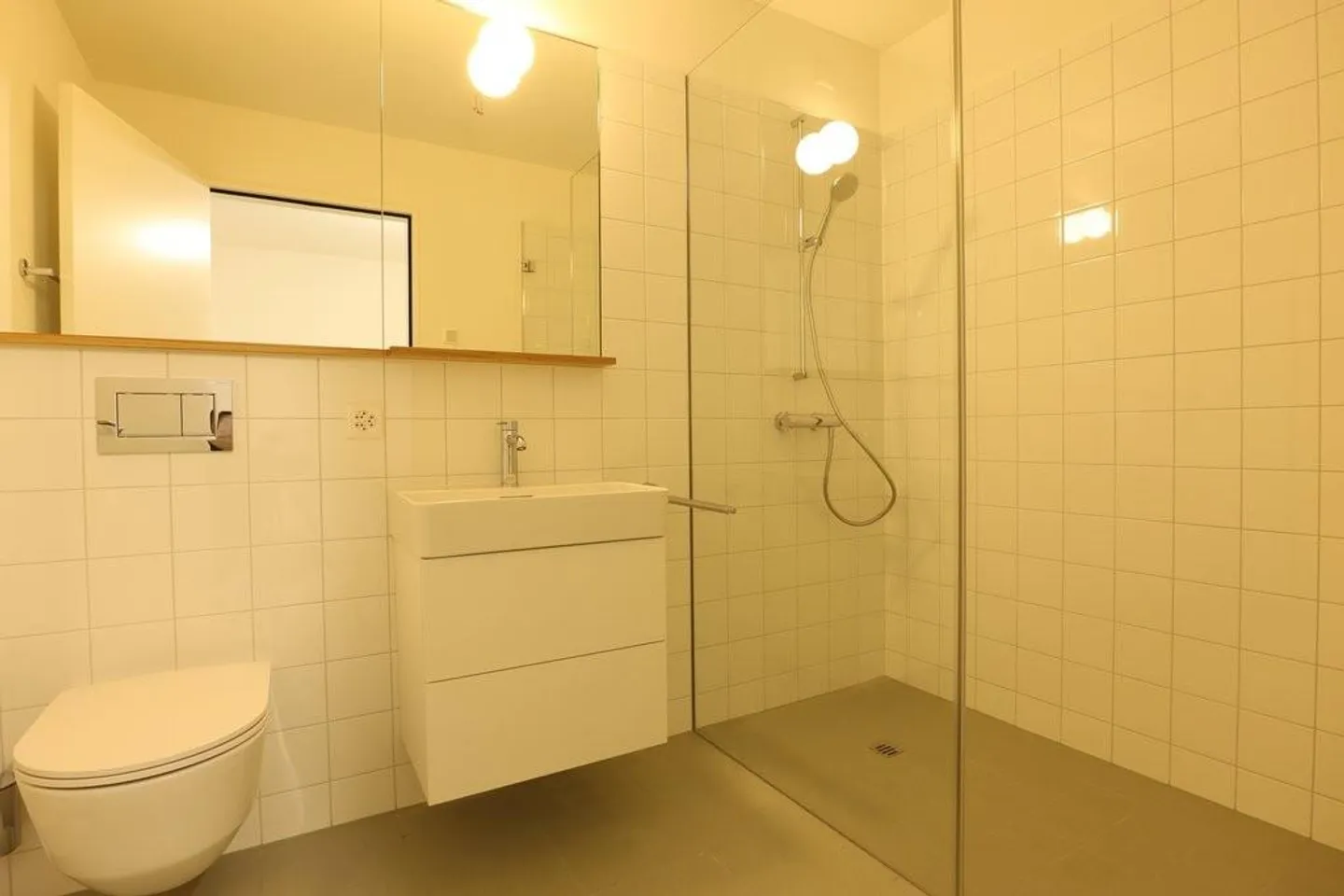 Appartamento moderno e luminoso dopo la prima occupazione - Foto 2 di 5