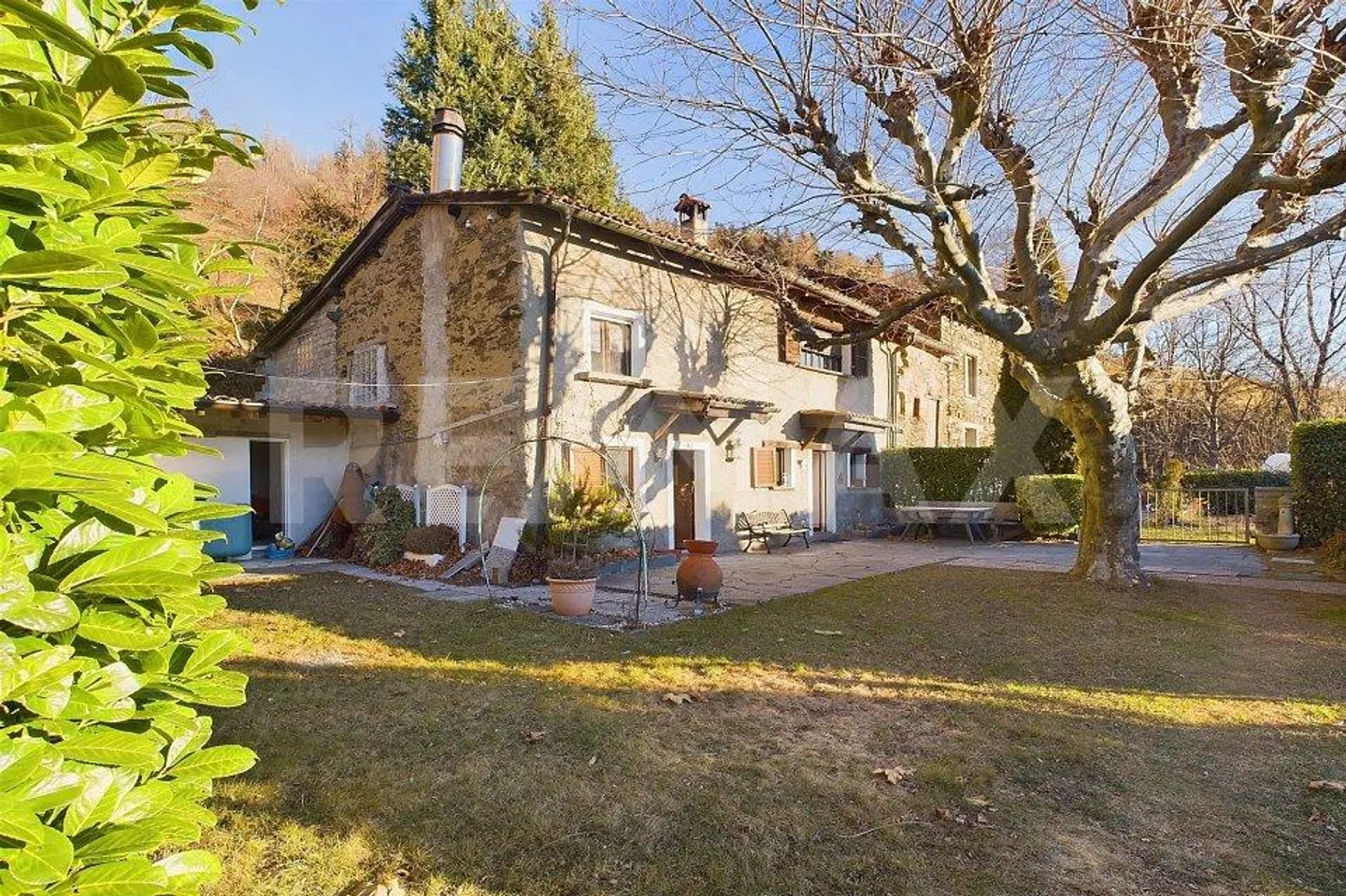 Charmantes Landhaus mit Panoramablick auf den Luganer See – Ihr Rückzugsort inmitten der Natur - Foto 1 von 13