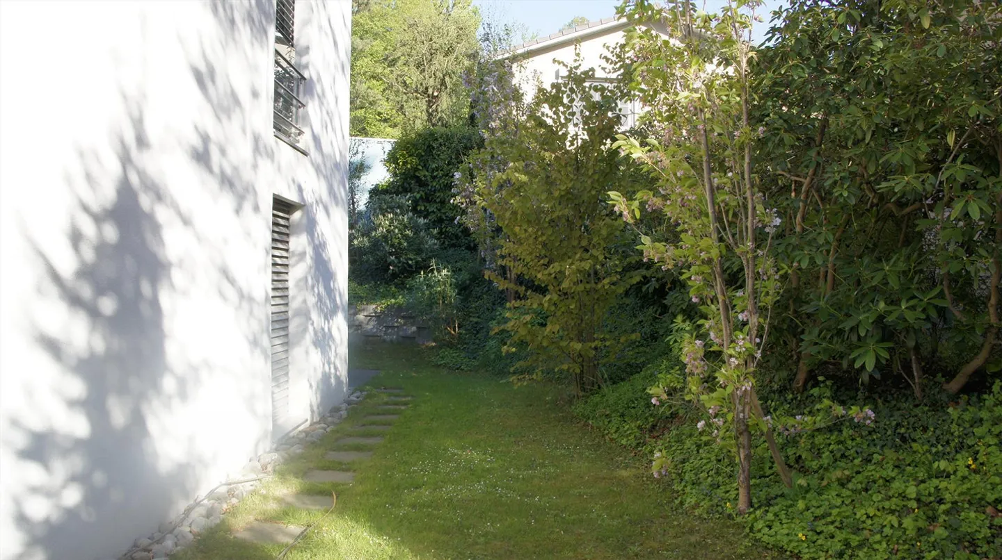4.5-room apartment with two seating areas and garden on the Bruderholz - Photo 8 of 8