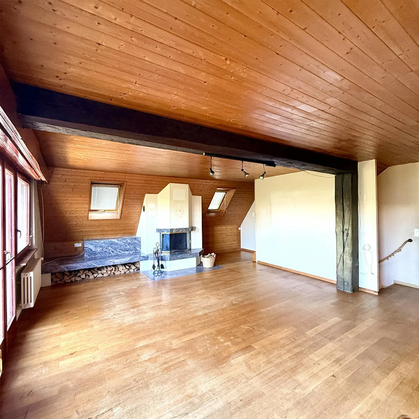 Casa unifamiliare con vista e potenziale a Metzerlen - Foto 2 di 9