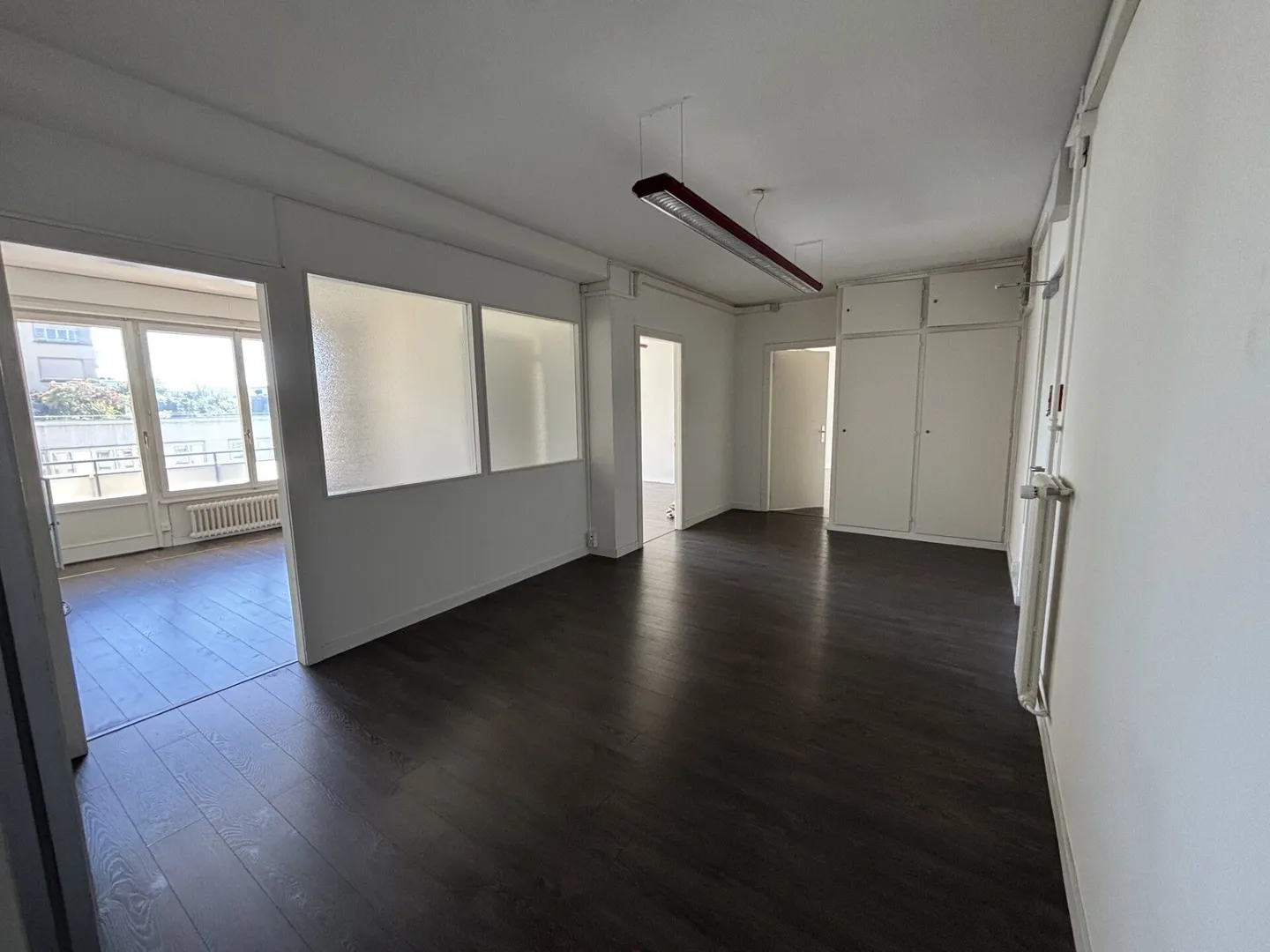 Spacious and bright office of 175 m² - flexible conditions - Photo 3 of 6