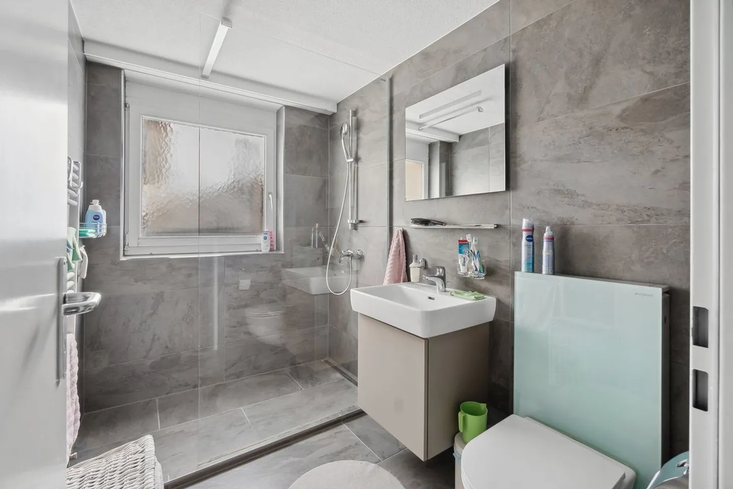 Zentrales Apartment mit Balkon - Foto 5 von 8