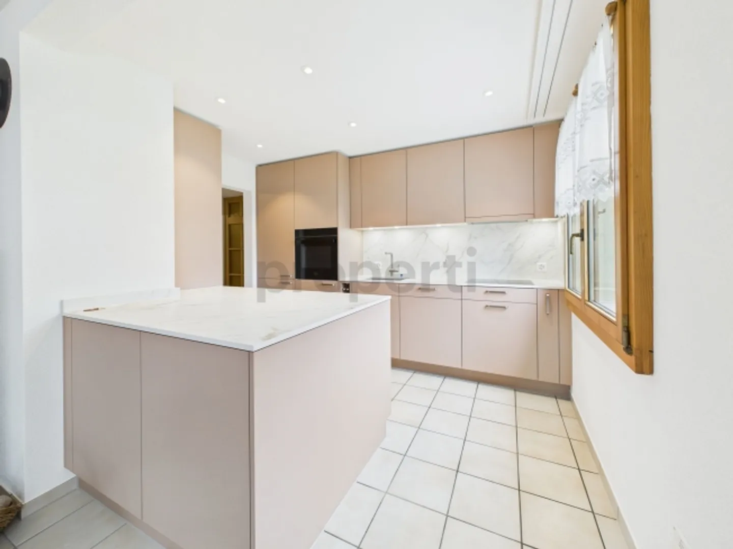 «Exklusives Einfamilienhaus in Oberramsern» - Foto 2 von 12