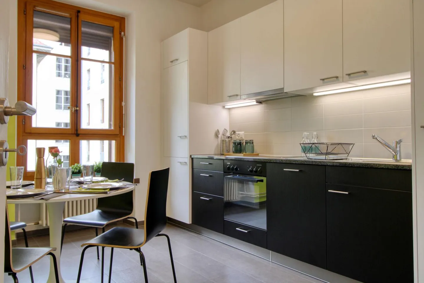 Chambre meublée dans un appartement modernisé dans un emplacement de choix - Photo 6 sur 13
