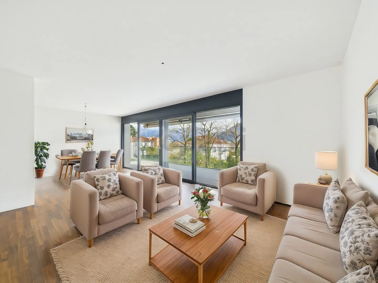 Prächtige und elegante 4,5-Zimmer-Wohnung in Tenero, im Kanton Tessin - Foto 1 von 11