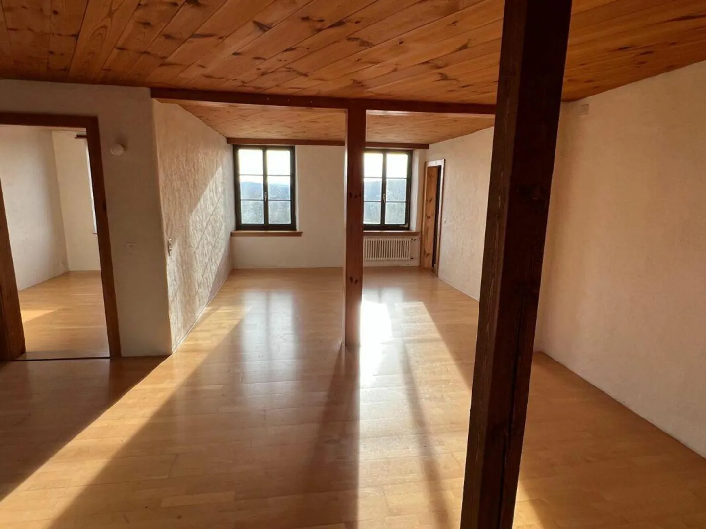 Charmante Wohnung mit Terrasse - Foto 3 von 8