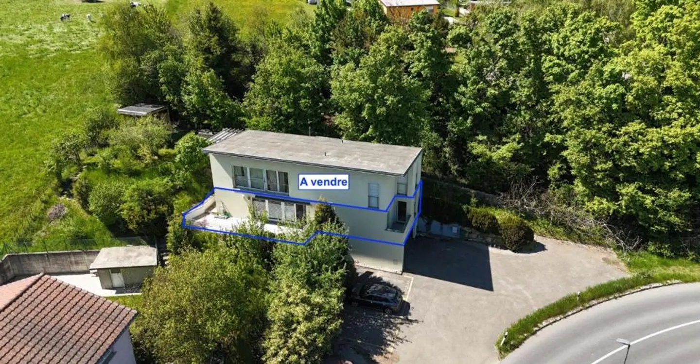 APPARTAMENTO DI 3,5 LOCALI DI 97 M2 CON TERRAZZA E 2 POSTI AUTO. - Foto 12 di 13