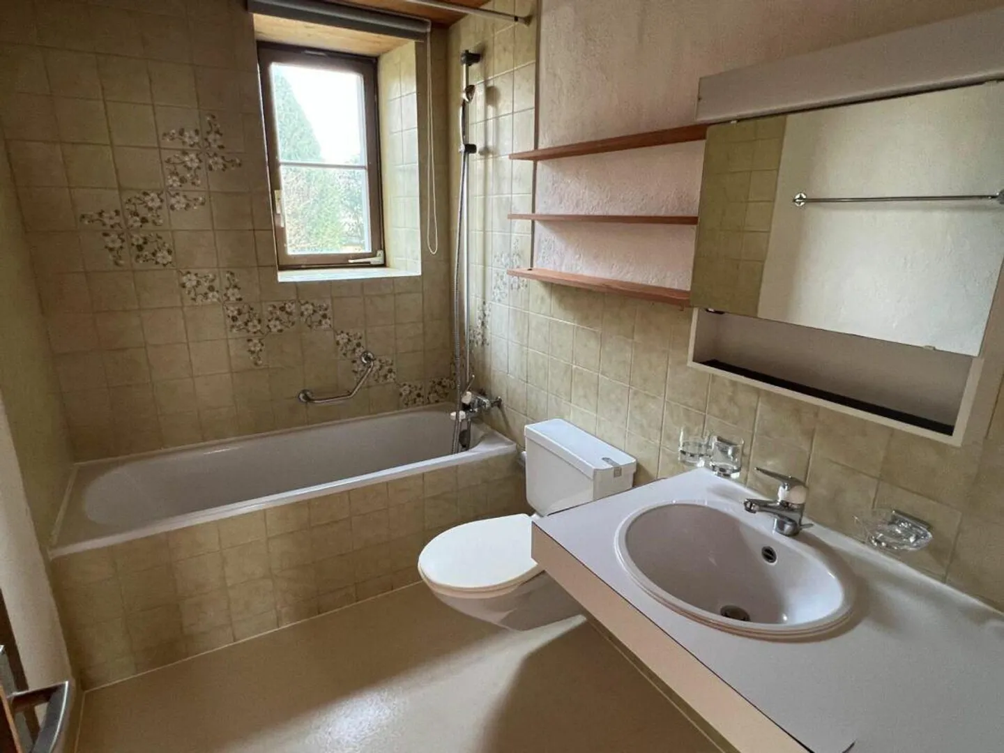 Charmante Wohnung mit Terrasse - Foto 7 von 8