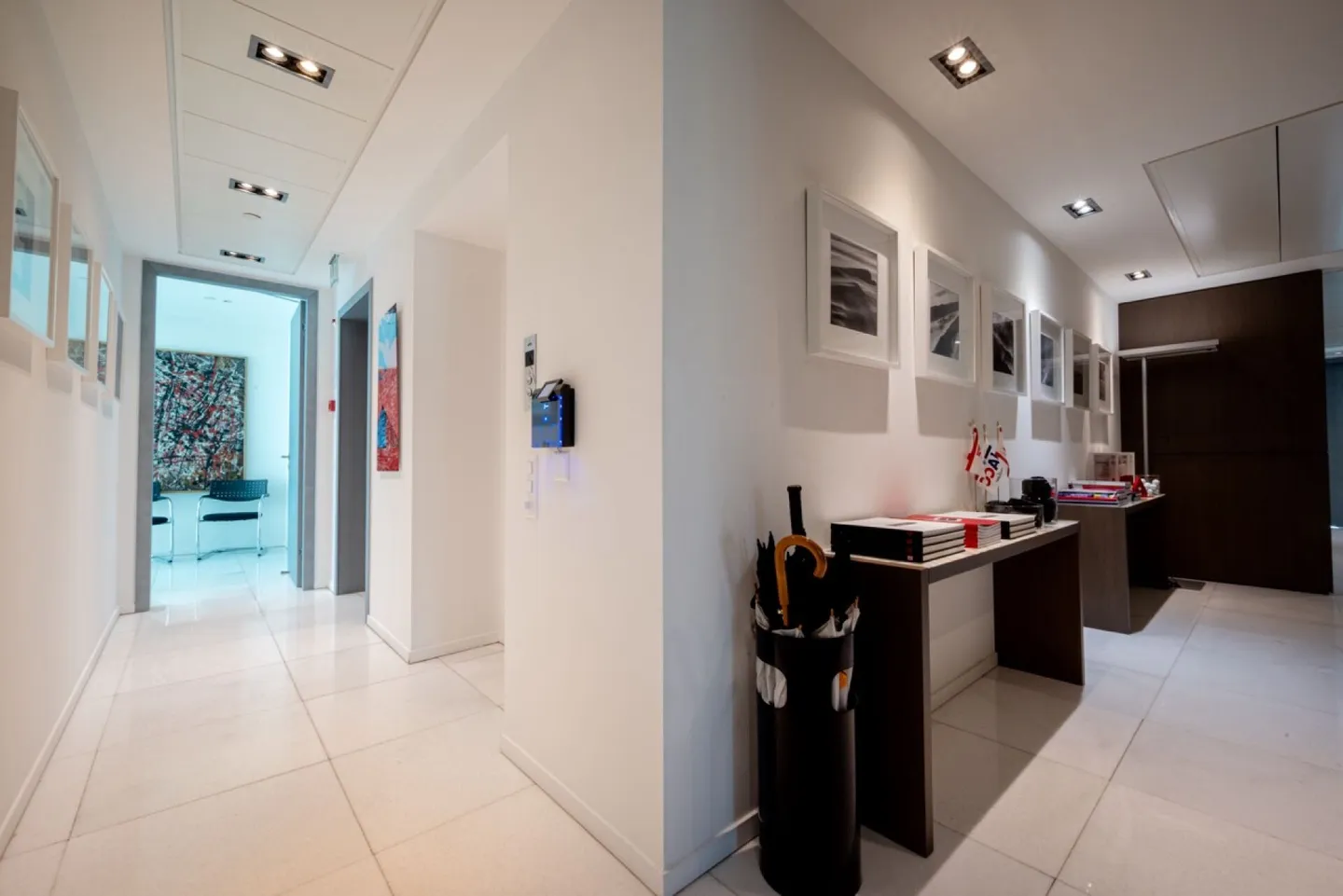 Prestigebüro mit Seeblick im Palazzo Mantegazza - Foto 8 von 15