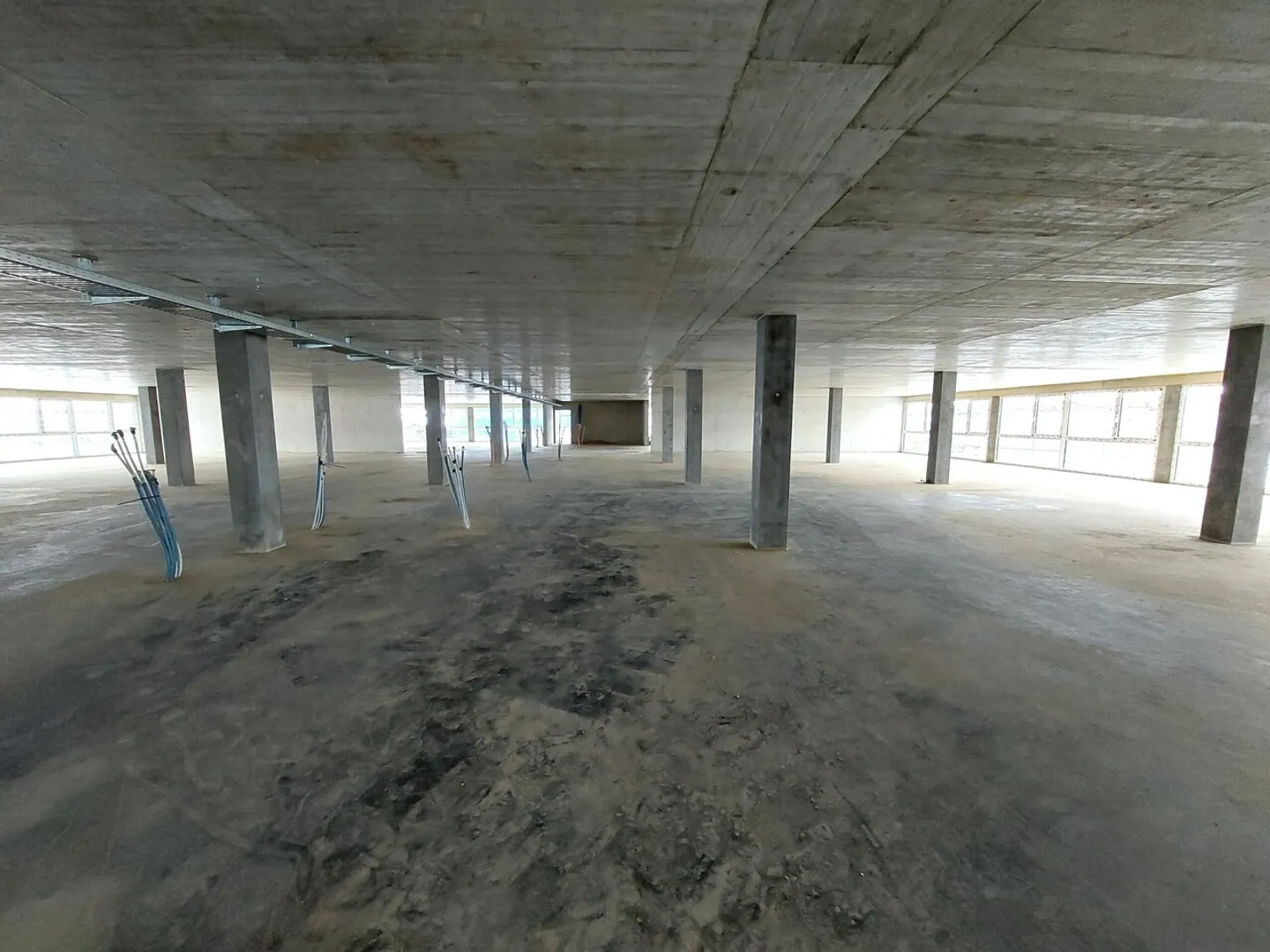 CHAMPS-LOVATS, Local commercial neuf - Photo 3 sur 5