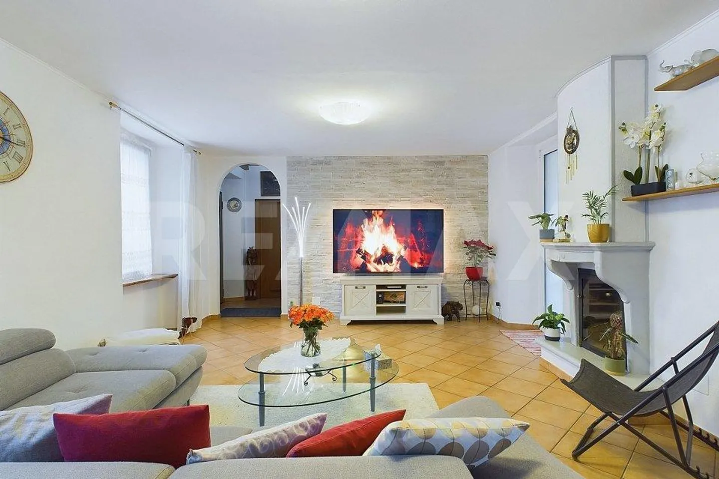 Casa singola in affitto - Foto 3 di 13