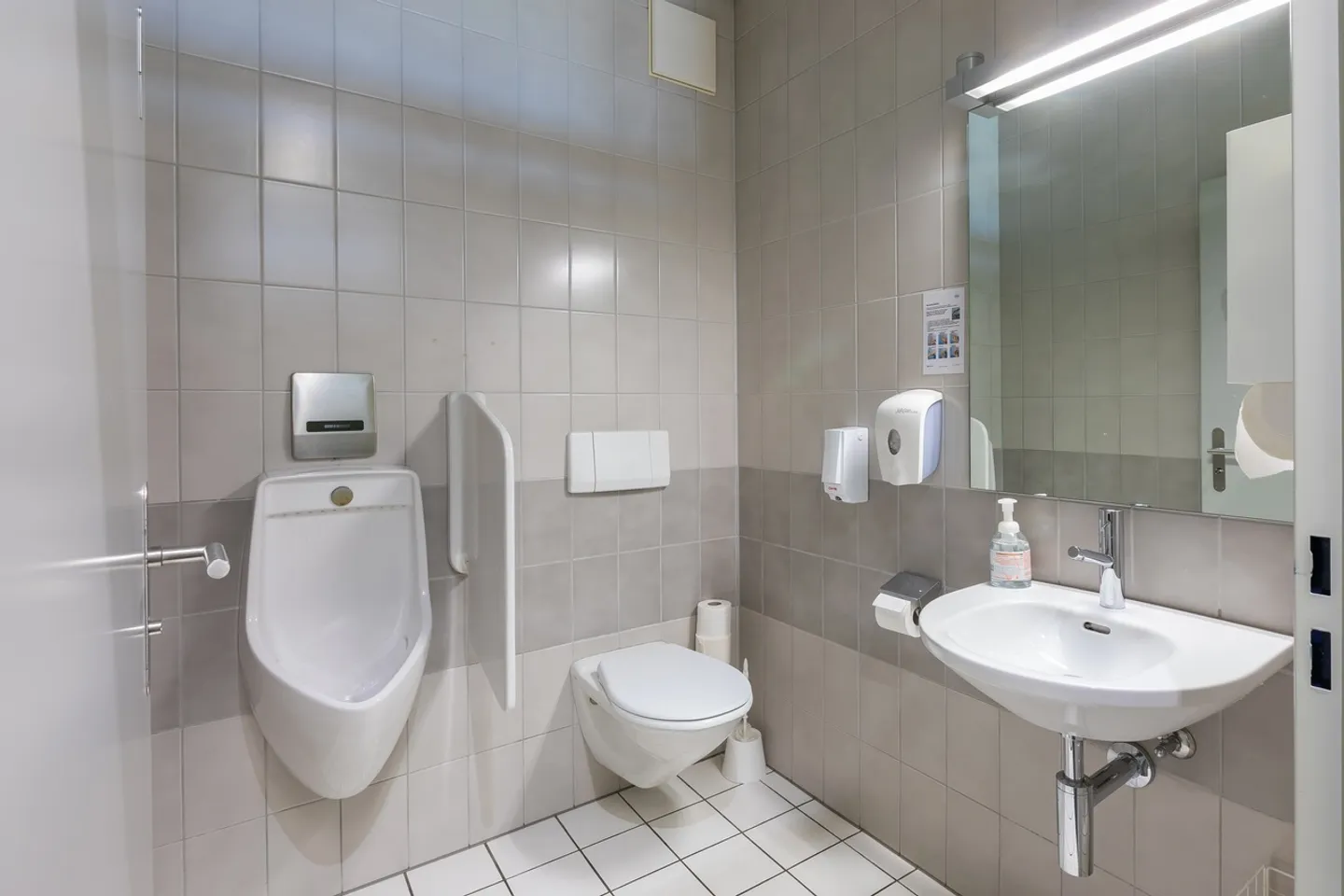 Espaces de bureau flexibles à partir de 300 m² avec options d'aménagement individuelles - Photo 9 sur 9