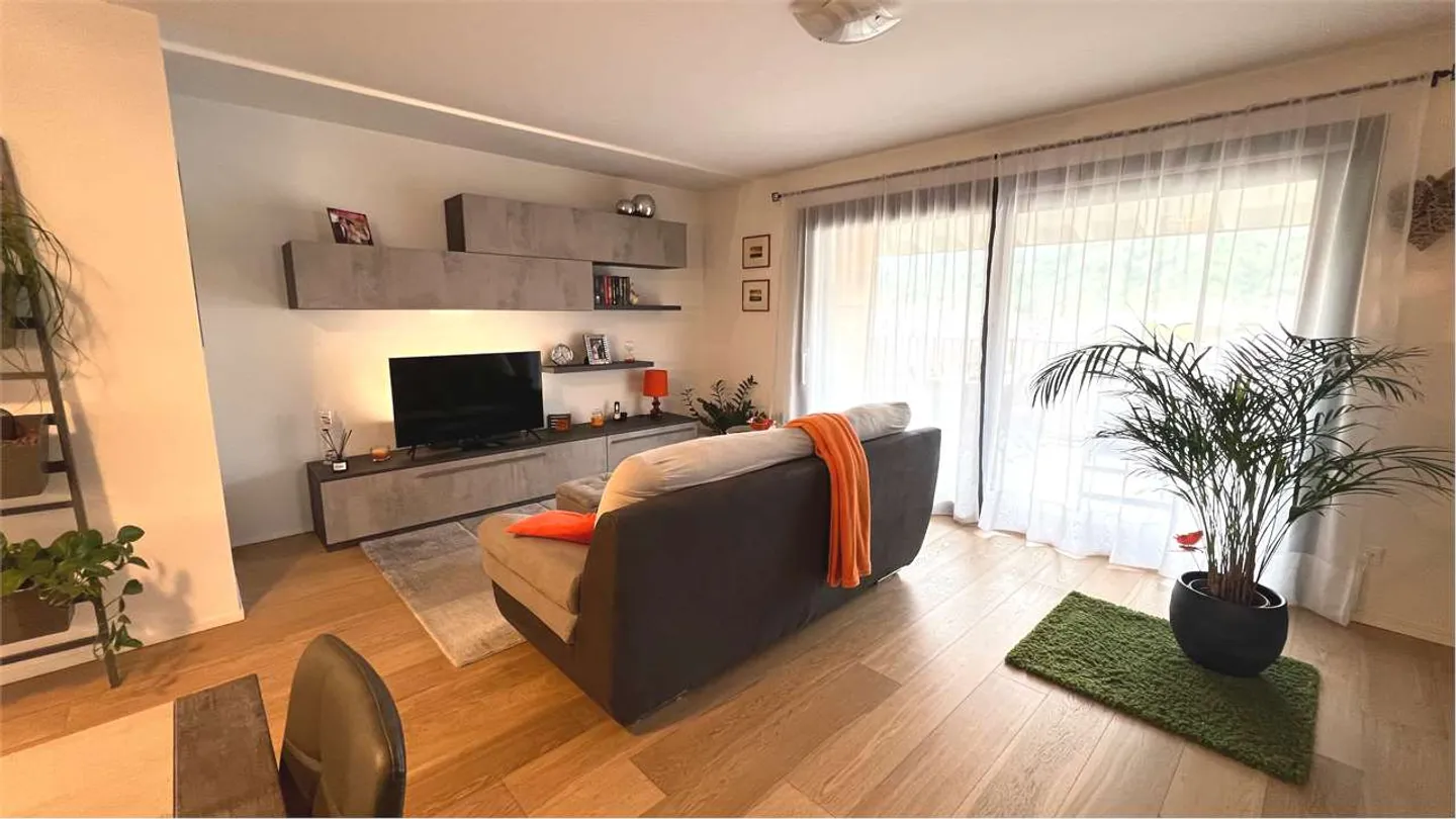 Appartamento in affitto - Foto 6 di 12