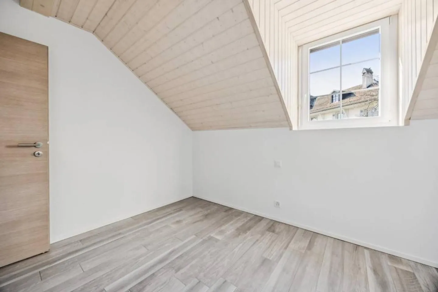 ESCLUSIVITÀ - Appartamento familiare con 4.5 stanze e vista panoramica - Foto 9 di 12