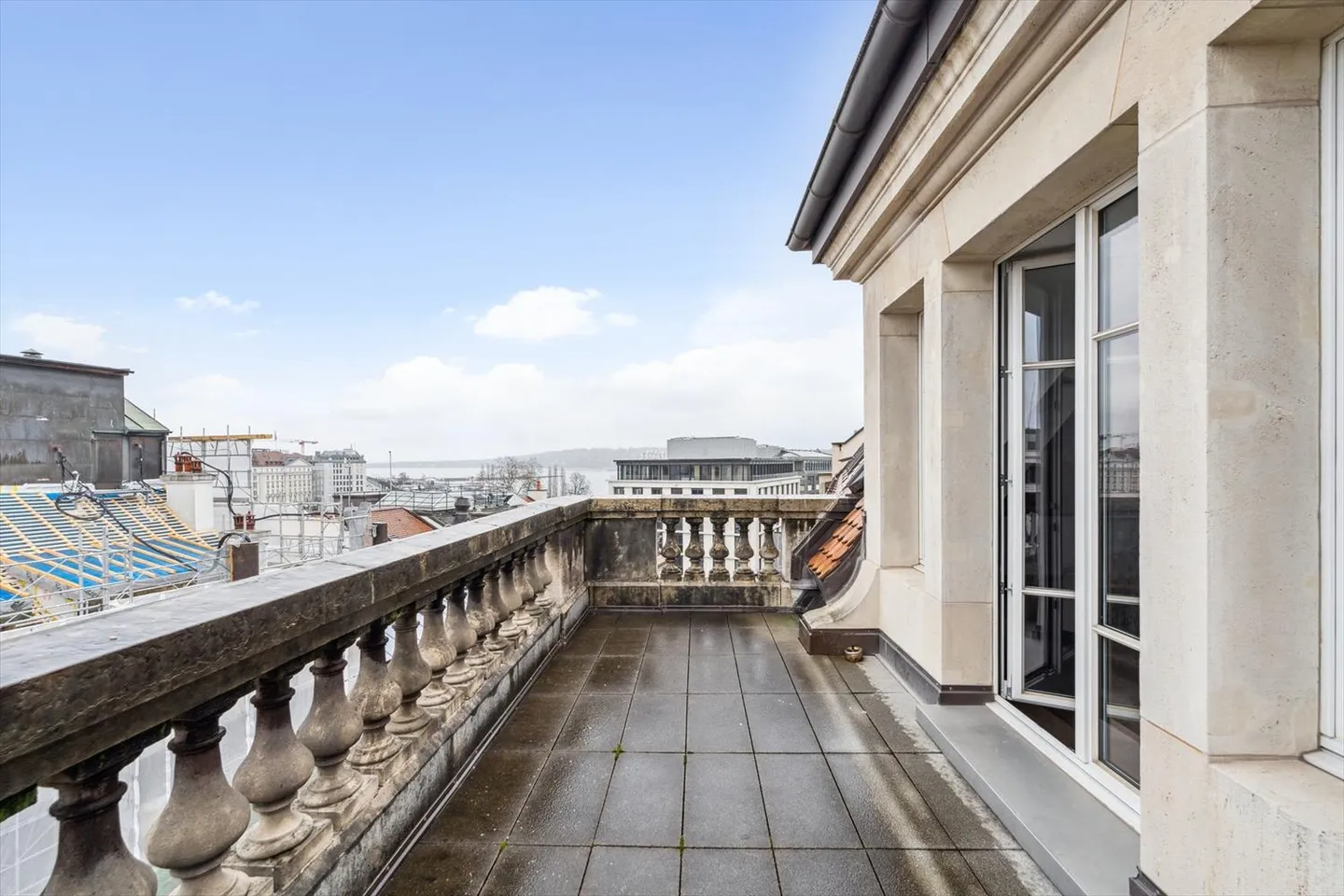 Surface de bureaux au centre ville de Genève, dans un immeuble de haut standing - Photo 6 sur 9