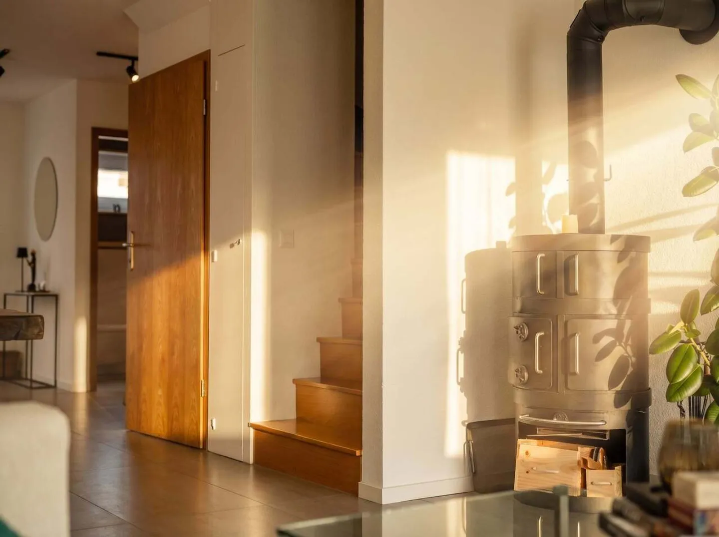 Schönes, renoviertes 6,5-Zimmer-Haus in einer Wohngegend - Foto 5 von 21