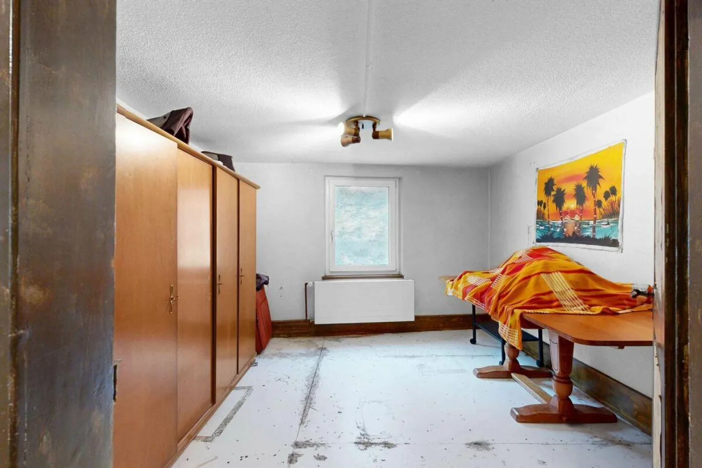 Ampia casa unifamiliare con area esterna versatile e parcheggio... - Foto 12 di 22