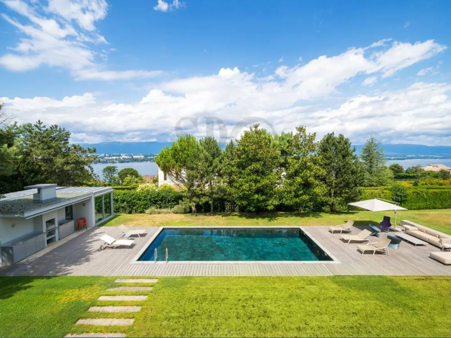 Maison Familiale Contemporaine avec Piscine - Photo 6 sur 11